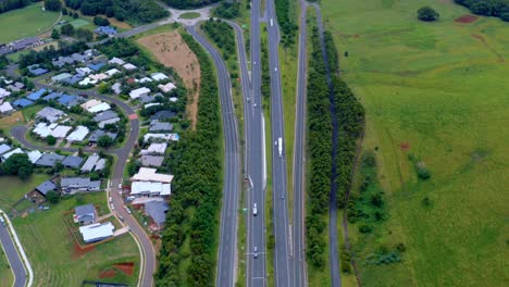 Lush-Green-Hills-And-Fields-Near-The-Carriageways-In-Byron-Bay,-New-South-Wales,-Australia