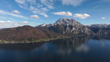 Over-Traunsee-in-Gmunden-Austria