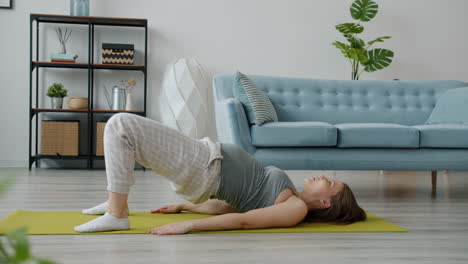 prenatal exercise at home
