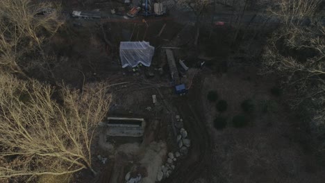 construcción de zapatas de puentes vistas por un dron