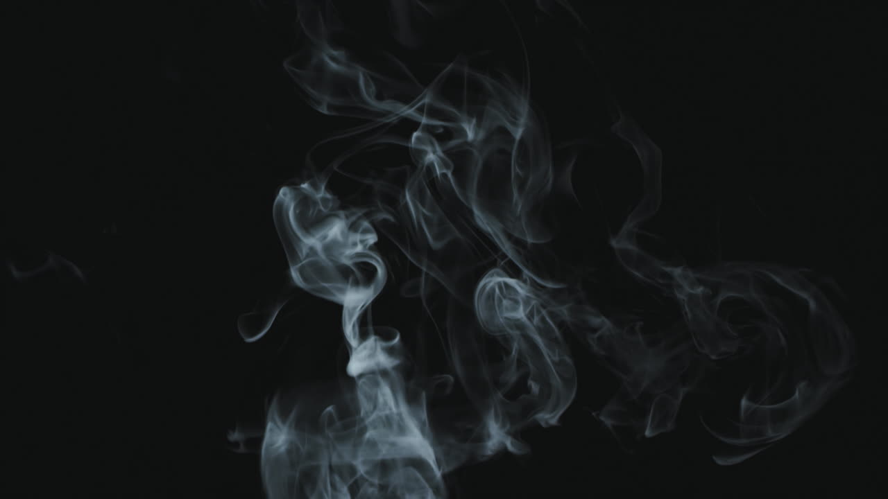 Fumo astratto su sfondo nero