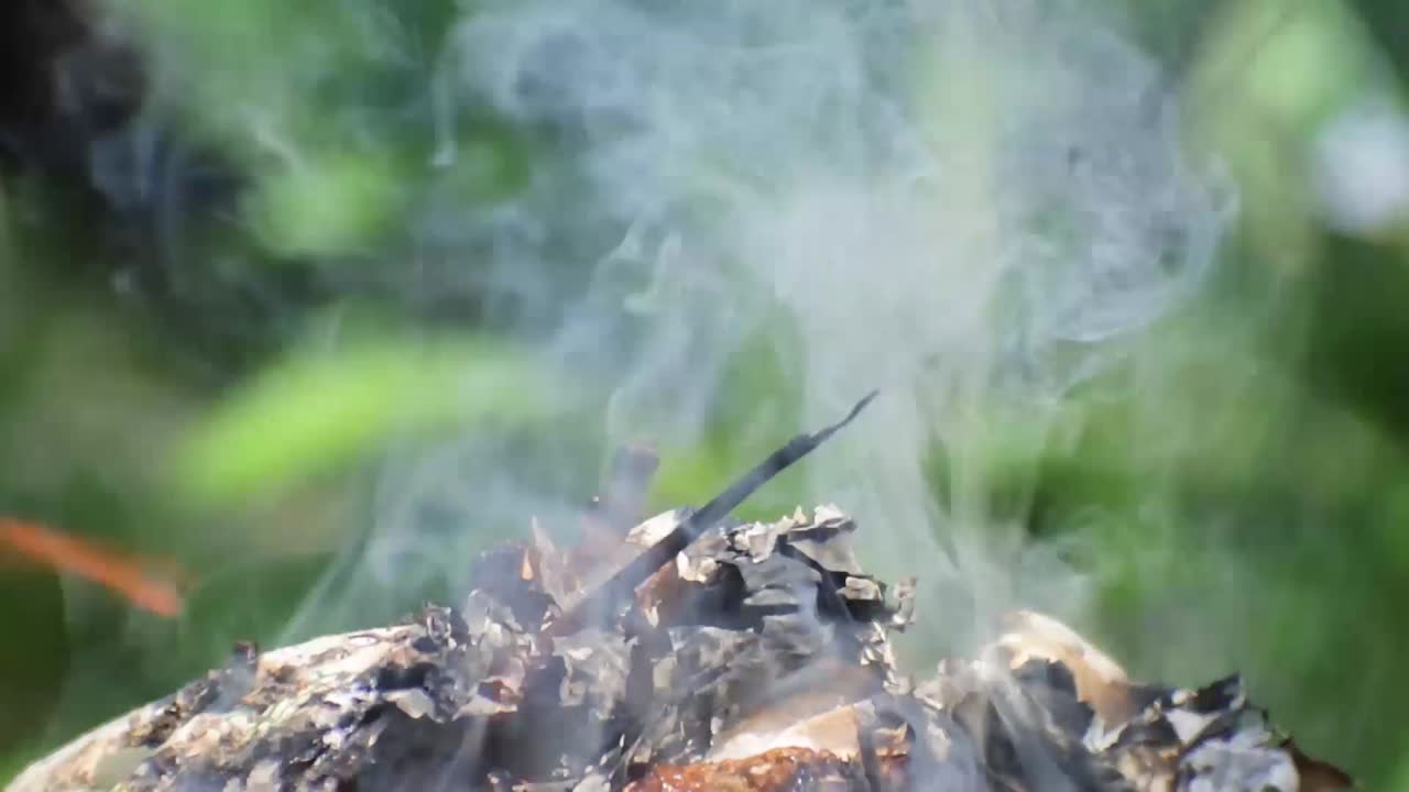 쓰레기 태우는 연기