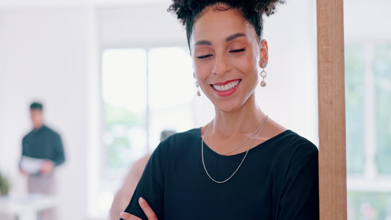 mujer de negocios negra, cara