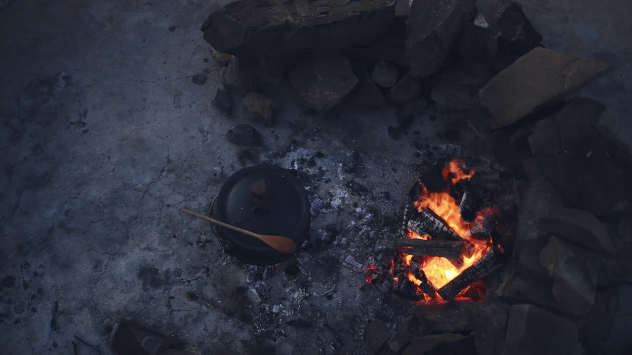 저녁 식사 시간 은 다른 모습 을 취한다