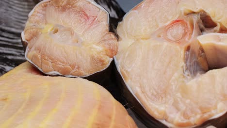 filete de pescado crudo