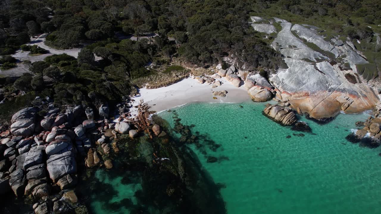 Sloop Reef, Taylors Beach, Tasmania, Avustralya – Drone Çekimi