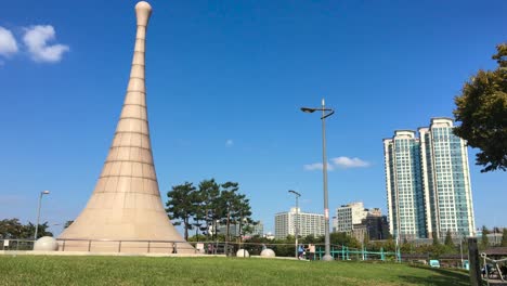 paisaje urbano de bucheon visto desde el parque hosu en bucheon, gyeonggi-do, corea del sur