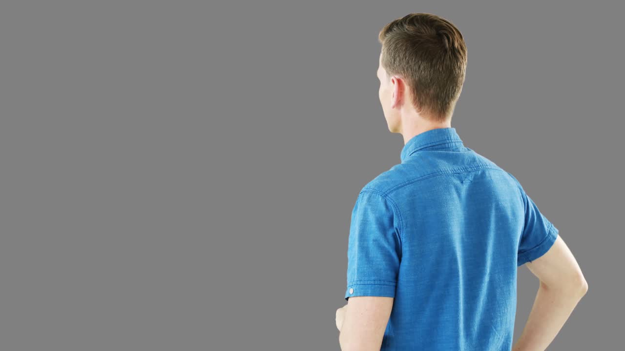 디지털 스크린을 사용하는 사람