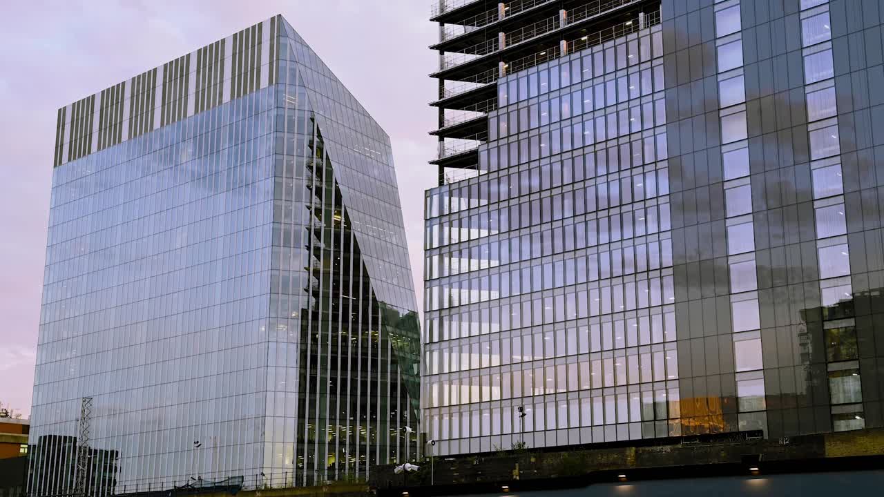 Time-Lapse of 240 Blackfriars Road in London with Building Under Construction