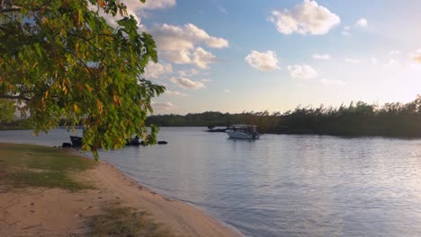 Boat-ride-in-Mauritius-lagoon