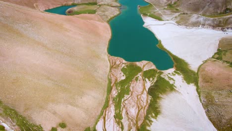 Scenic-Arashan-Mountain-Lakes-With-Turquoise-Hue-In-Namangan,-Uzbekistan