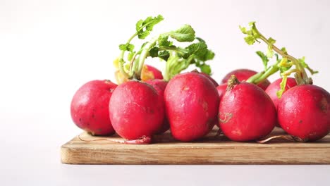 fresh red radish bundle on table  high quality photo