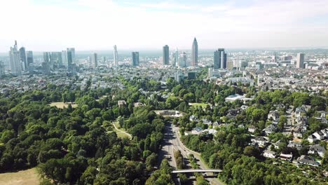 Volando-Hacia-Frankfurt-Am-Main,-Alemania,-200%-De-Aceleración