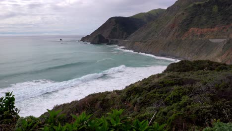 Views-from-the-California-Pacific-Coast-Highway-in-early-spring