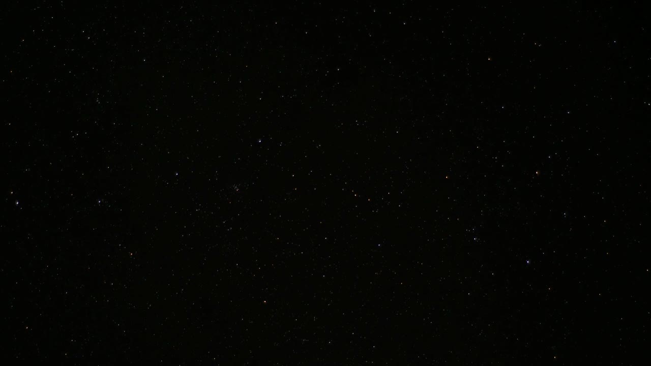 el cielo nocturno es un escaparate de estrellas y constelaciones centelleantes, especialmente cuando no hay luces artificiales compitiendo