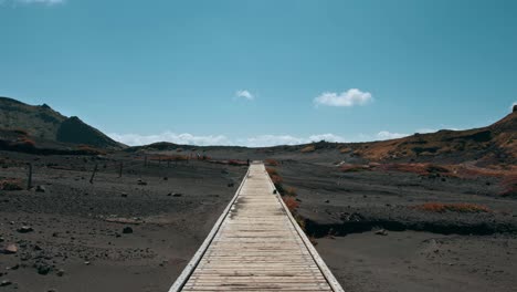 Camino-Hacia-El-Volcán-Aso---Japón