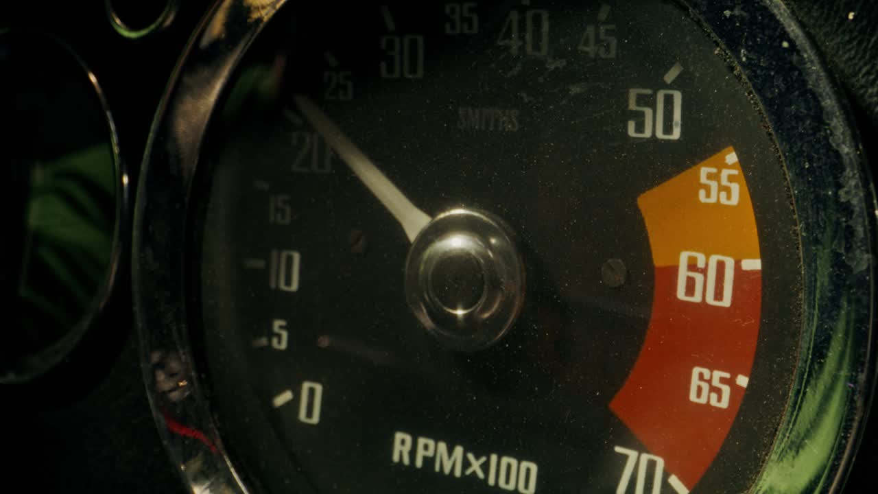 자동차 타코미터