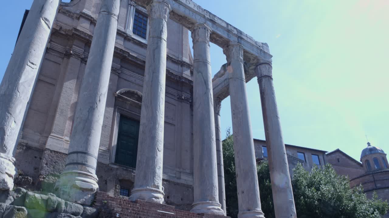 Colonne di antichi templi romani nel Foro Romano