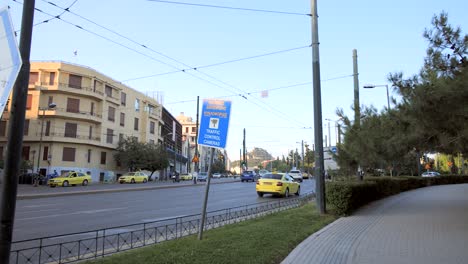 Wenig-Verkehr-In-Athen-Griechenland