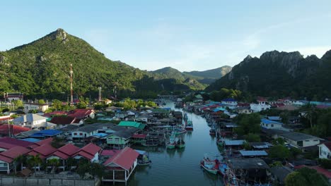 泰國的 sam roy yot 國家公園,bang phu 漁村,prachuap khiri khan