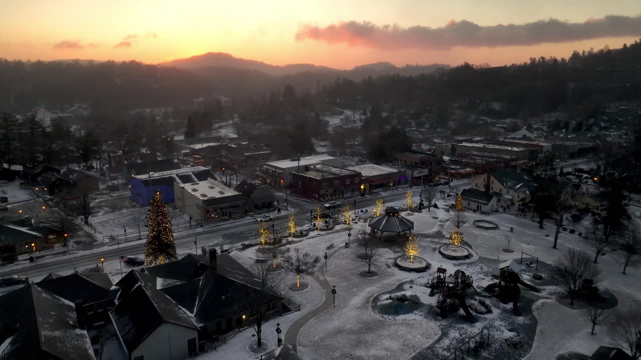 sunrise shot of blowing rock nc, north carolina at sunrise