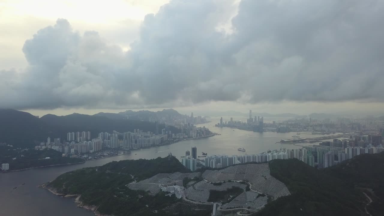 imágenes de aviones no tripulados de la ciudad de tsung kwan o, hong kong