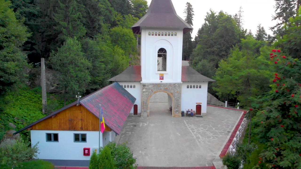 Klasztor Sihla – filmowanie z powietrza.