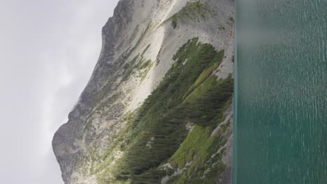 Joffre-Lakes-Park,-Canada-B