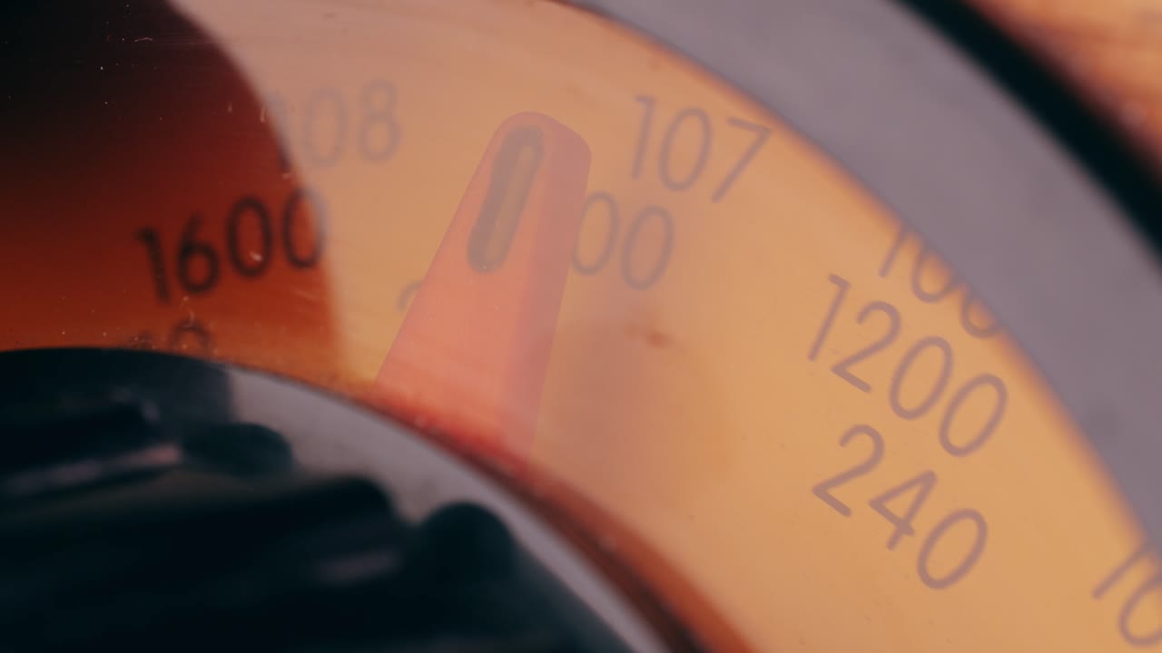 Old Retro AM FM Radio with tubes, Hand Changing stations , bulb vintage music player.