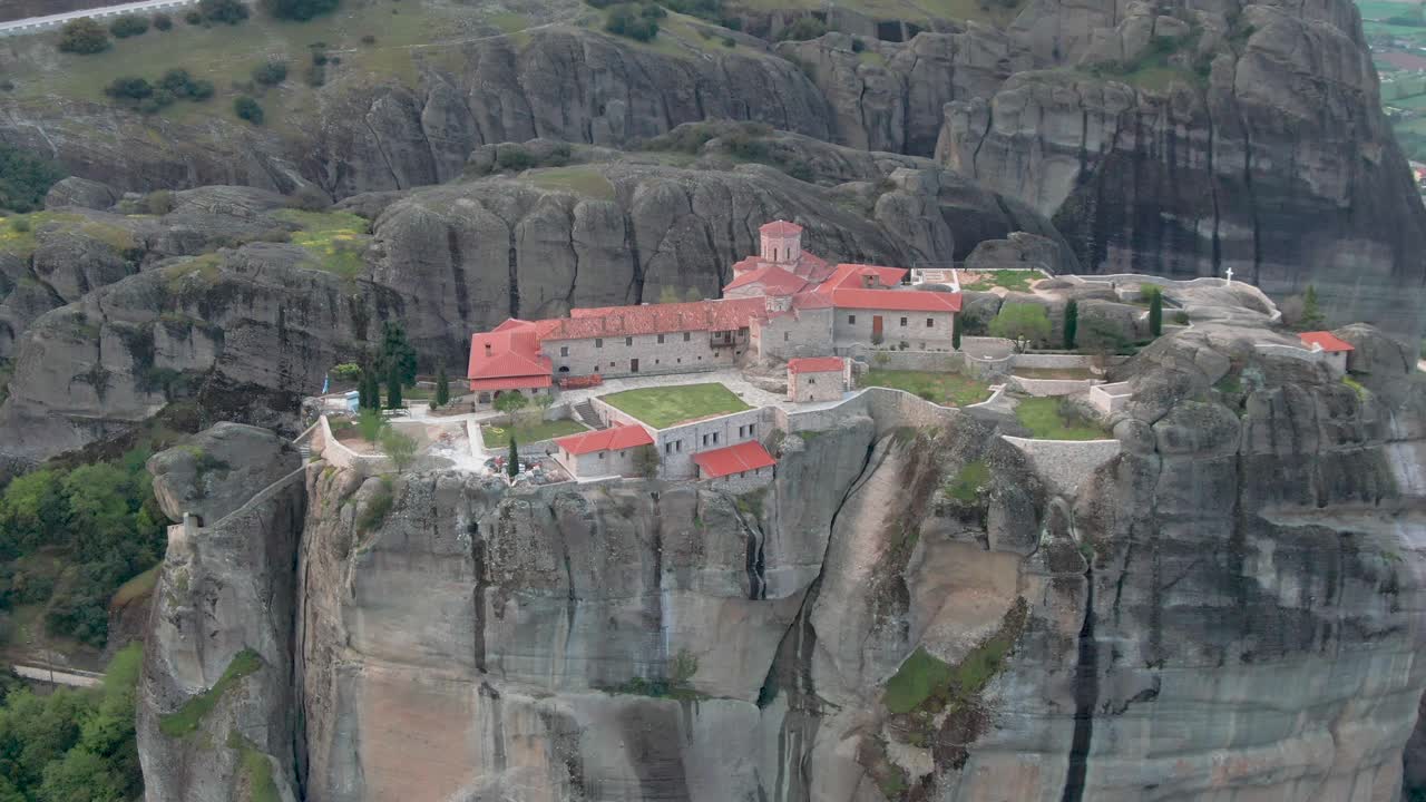 메테오라 (meteora) - 그리스의 유명한 산꼭대기 수도원 단지