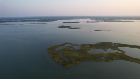 Drone-shot-of-the-Bogue-Sound-in-North-Carolina