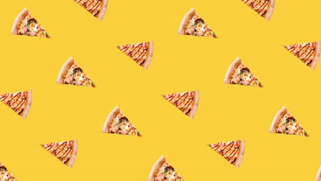 animación de bucle sin costuras de patrón diagonal con rebanadas de pizza de pepperoni en un fondo amarillo, concepto de comida rápida para publicidad con espacio de copia