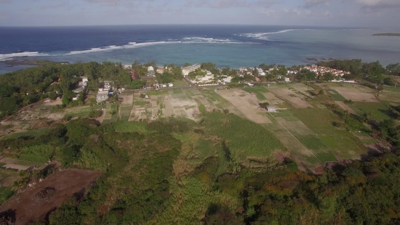 Ilmakuva Mauritiuksen saaresta ja Intian valtamerestä