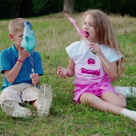 kids eating cotton candy