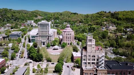 Antena-Ayuntamiento-De-Asheville-Y-Juzgado-Del-Condado-De-Bunbombe-En-Asheville-Nc,-Asheville-Carolina-Del-Norte