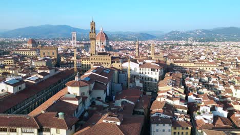 Glatte-Luftaufnahme-Von-Oben-Flug-Kathedrale-Mittelalterliche-Stadt-Florenz-Toskana-Italien