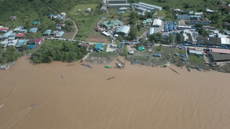 Vista-Por-Drones-De-La-Ciudad-De-Lingga,-Sri-Aman-Sarawak,-Malasia