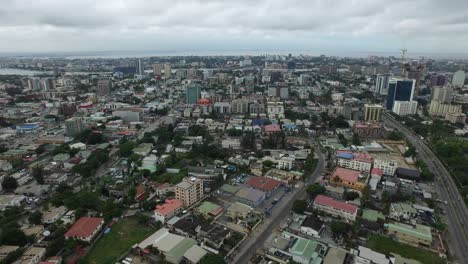 toma de lagos nigeria, la economía más grande de áfrica occidental