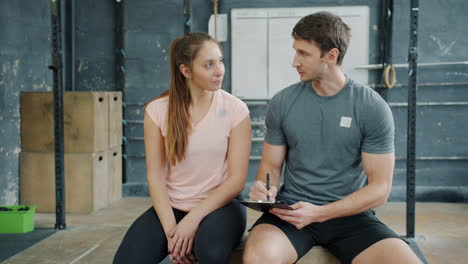 fitness consultation in gym