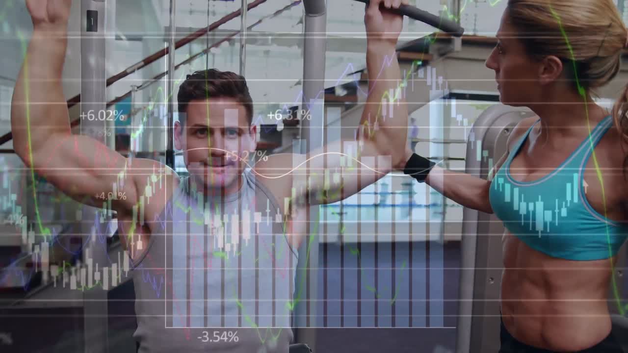 animación de estadísticas y procesamiento de datos sobre hombre caucásico en forma haciendo ejercicio con instructora