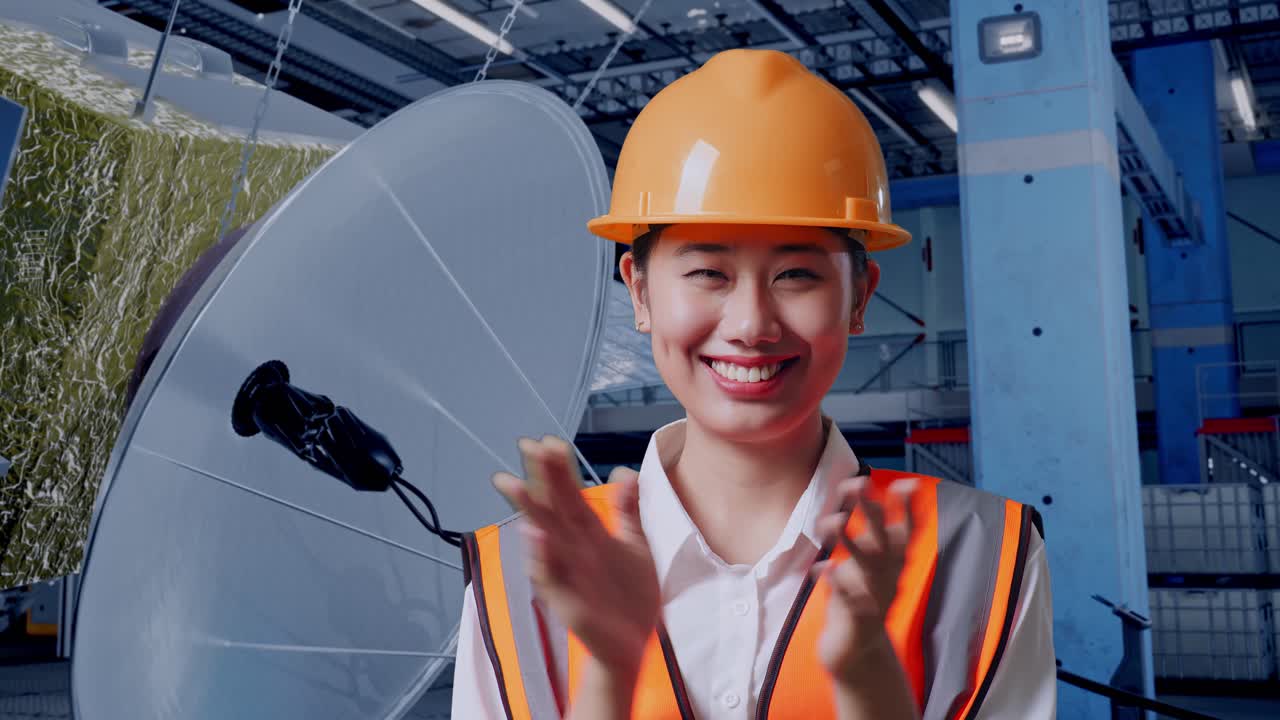 인쇄 공장에서 일하는 여성 엔지니어