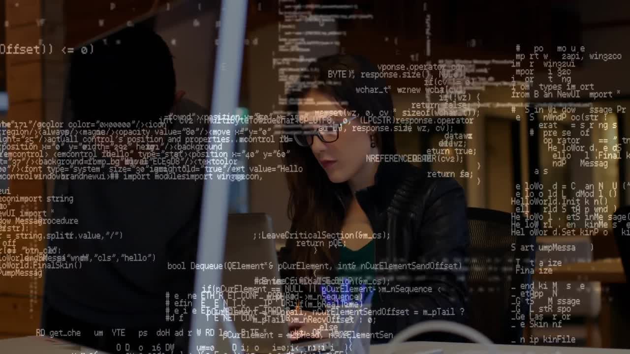 노트북을 사용하는 여성에 대한 데이터 처리