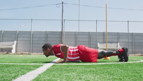 Fußballspielertraining-Auf-Dem-Feld