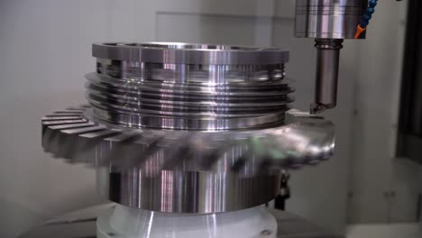 máquina de fresado cnc para el trabajo de metales.