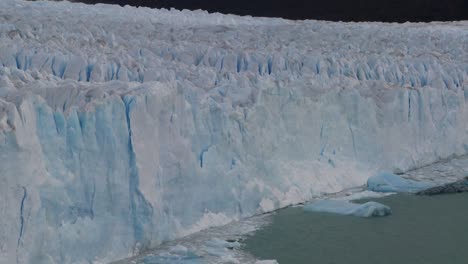 A-wide-shot-of-a-glacier-in-distance-1