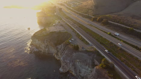 vista aérea de pismo beach california, en el océano pacífico filmada en 4k de alta resolución