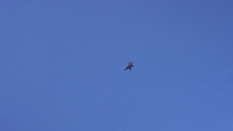 an f-35 lightning ii belonging to american air force performing stunts or aerobatics at the aero india 2023 show in yelahanka air force base