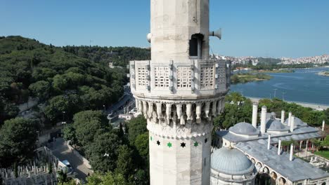 Moschee-Minarett-Drohnenansicht