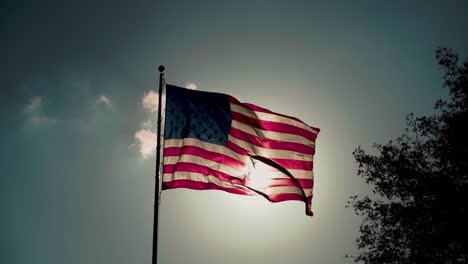 Bandera-Americana-Ondeando-En-El-Viento-1----Cámara-Lenta