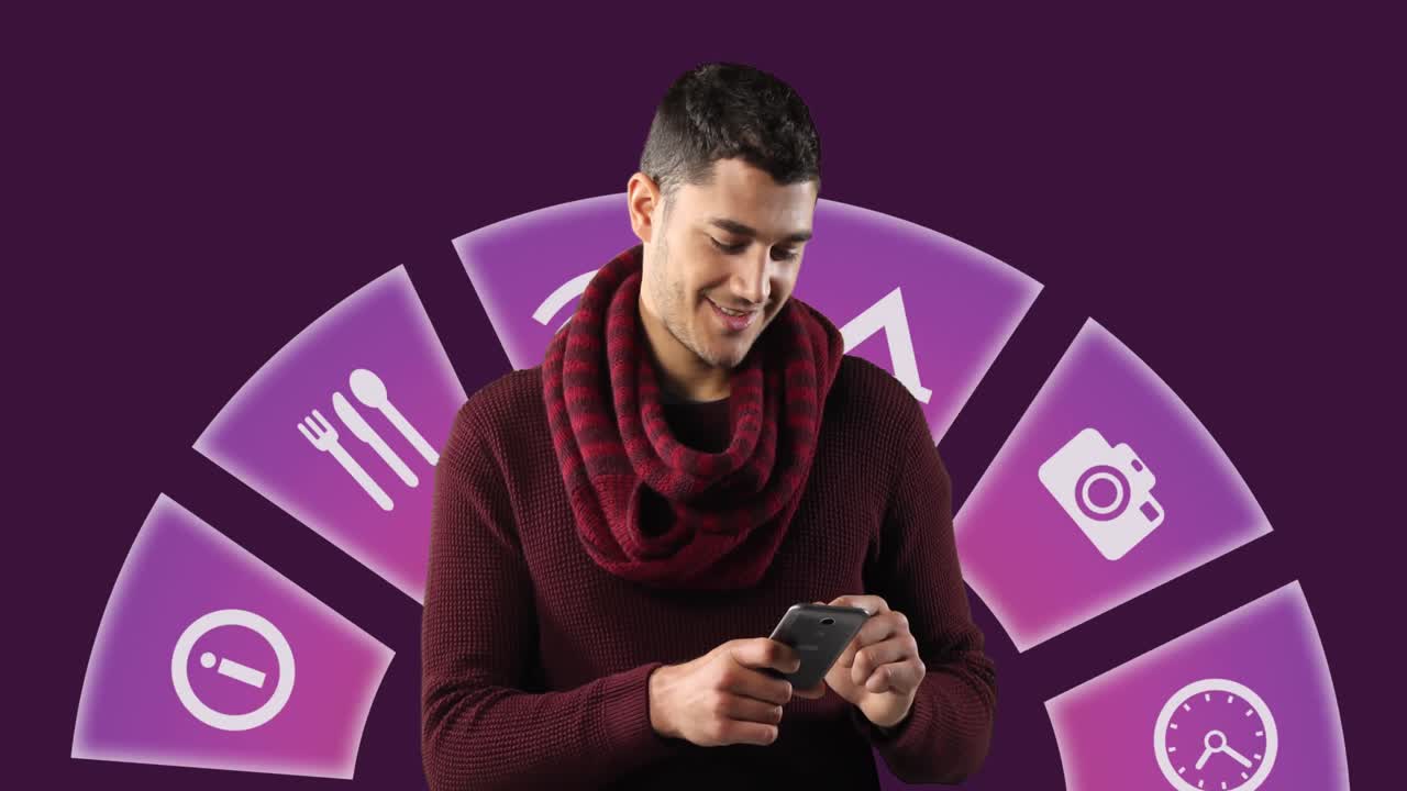 Animación de iconos de viaje y hombre caucásico usando un smartphone sobre un fondo morado.